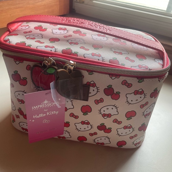 Sanrio Hello Kitty Red Pink and White Cosmetic Bag - Picture 2 of 6